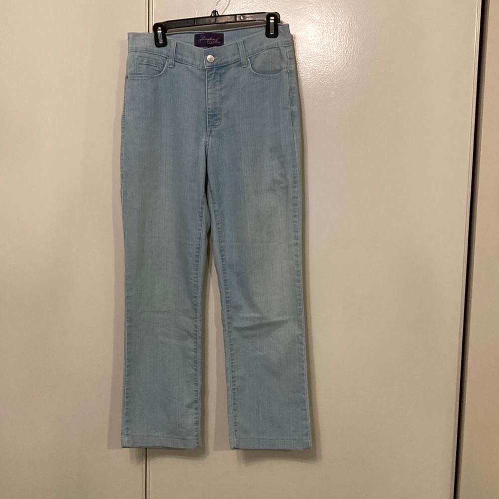 NYDJ Light Wash Straight Curvy Jeans 6